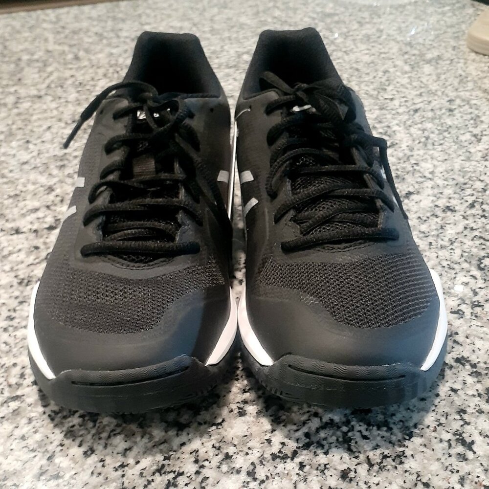 Asics Men Tennie shoes